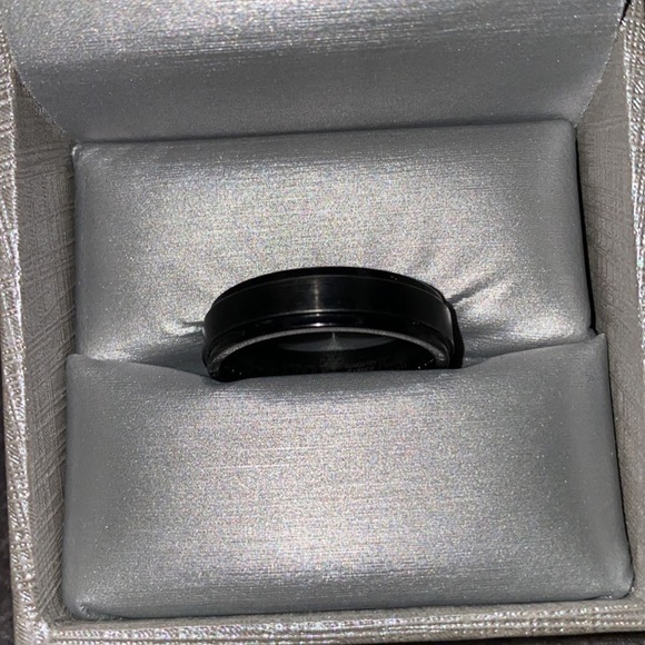 Men’s ring in size 11 - Picture 2 of 3
